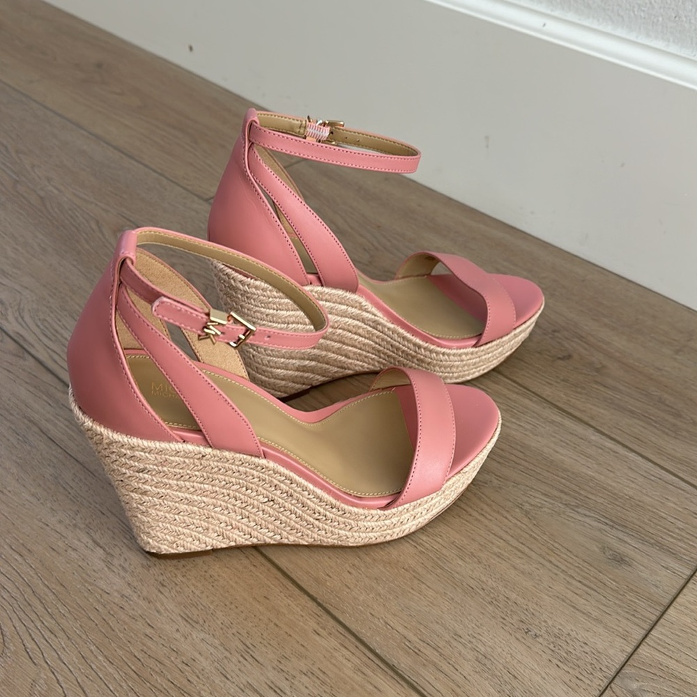 Michael Kors Pink Kimberly Leather Wedge NEW Size 10M - Picture 4 of 5